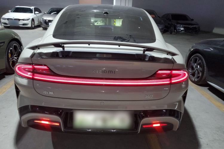 Used  SU7 2024 Four-Wheel Drive Ultra-Long Range Advanced Intelligent Driving Max Edition
