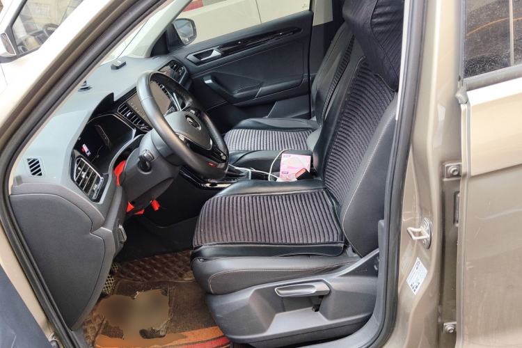 Used Volkswagen T-ROC 2020 280TSI DSG Two-Wheel Drive Comfort Version
