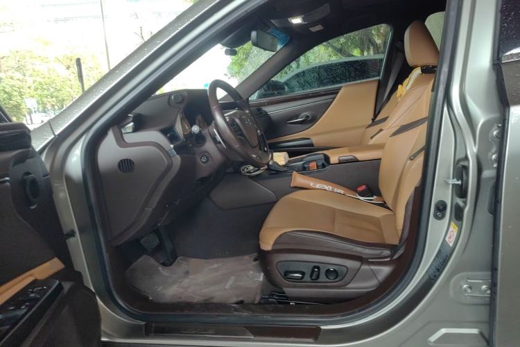 Used Lexus ES 2018 200 Luxury Edition China V Standard