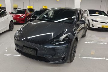 Used Tesla Model Y 2024 Long-Range All-Wheel-Drive Version