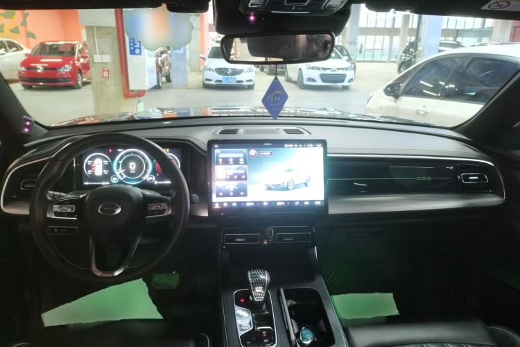 Used GAC Trumpchi GS8 2022 Flagship Series 2.0 TGDI Four-Wheel Drive Luxury Smart Connectivity Version (6 Seats)