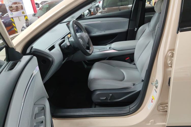 Used XPeng MONA M03 2024 620 with Ultra-Long Range
