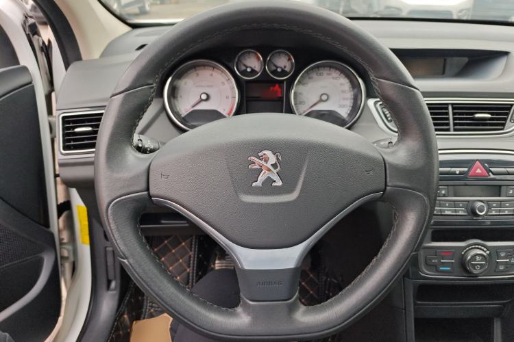 Used Peugeot 308 2014 Enjoy Edition Classic 1.6L Manual YouShang Model
