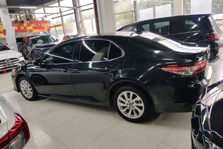 Used Toyota Camry 2023 2.0GVP Premier Edition
