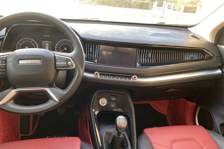 Used Haval H2s 2018 Red-Label 1.5T Manual Fashion Edition

