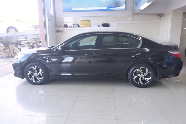 Used Honda Accord 2016 2.0L Luxury Edition