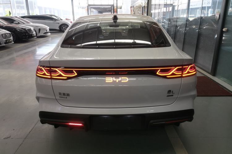 Used BYD Qin L 2025 DM-i Smart Drive 80KM Leading Model