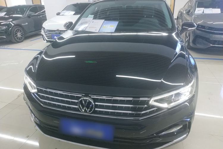 Used Volkswagen Magotan 2023 2 Million Units Limited Edition 280TSI DSG Leading Version