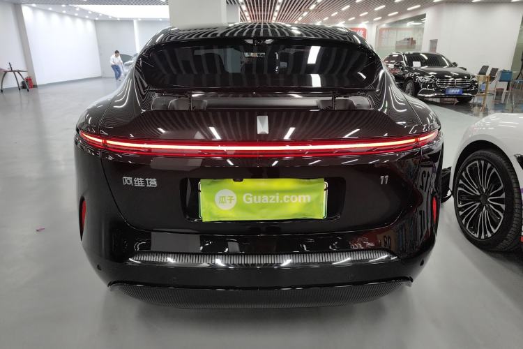 Used  11 2025 Ultra Extended-Range Edition
