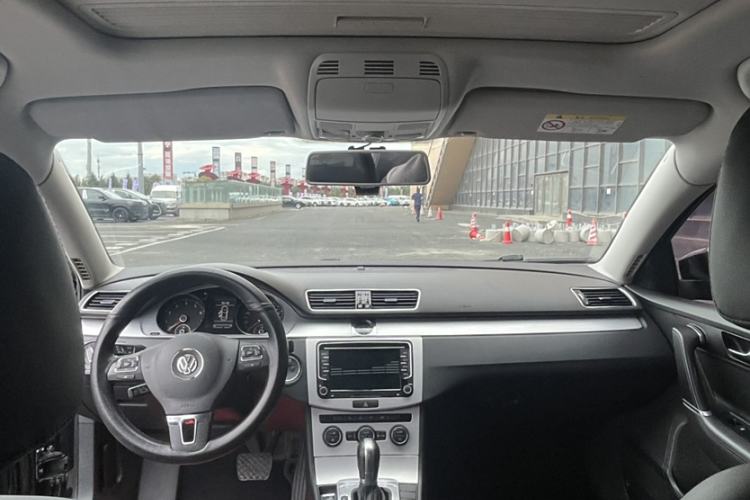 Used Volkswagen Magotan 2015 1.8TSI Advanced Model
