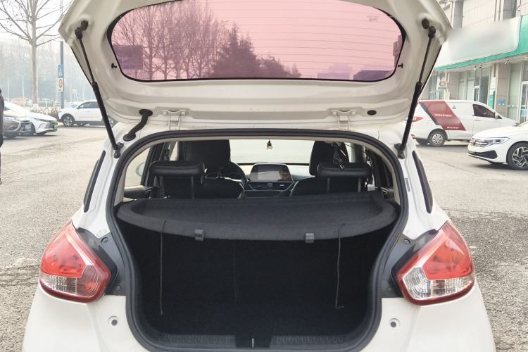 Used Baojun 310 2017 1.5L Automatic Fashion Model