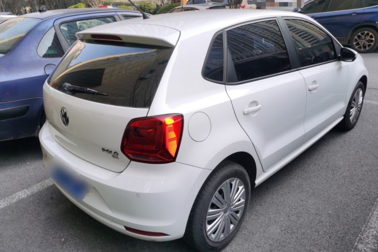 Used Volkswagen Polo 2016 1.6L Automatic Comfort Model