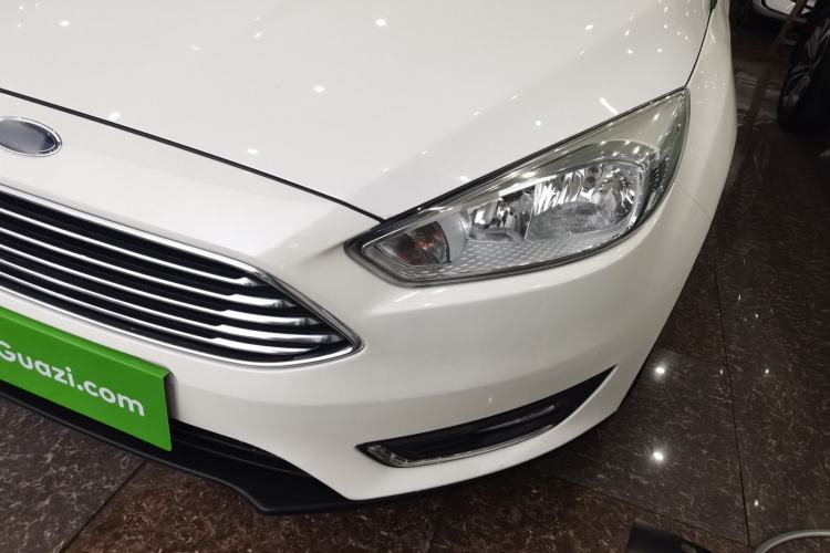 Used Ford Focus 2017 Sedan 1.6L Manual Fashion Edition Smart Drive Version
