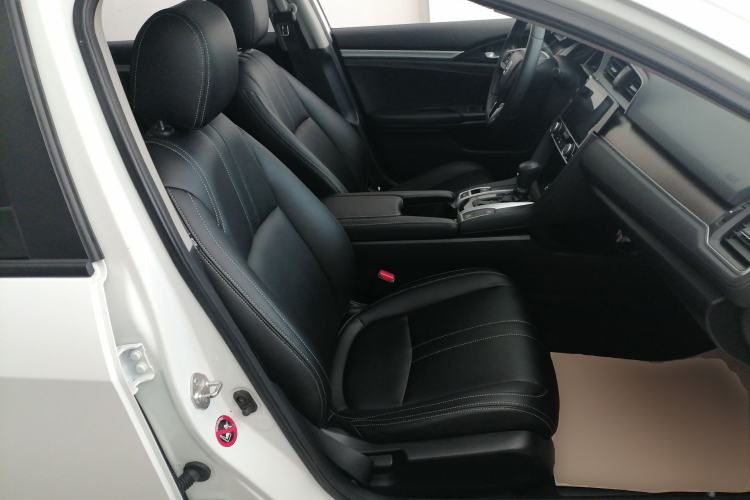 Used Honda Civic 2016 220TURBO CVT Luxury Edition
