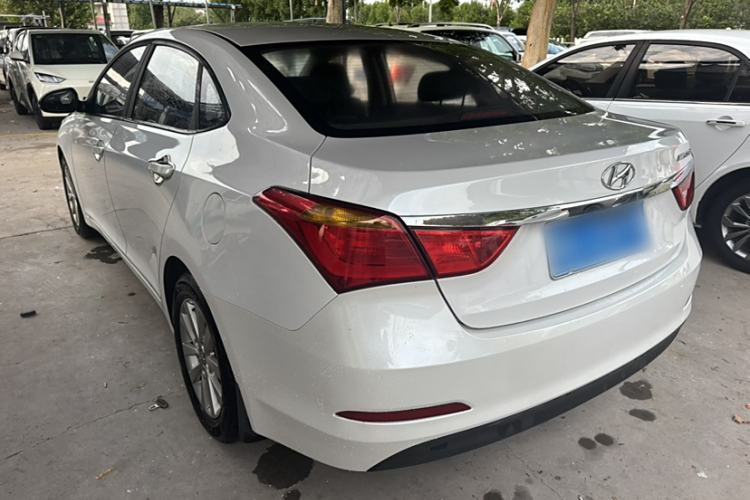 Used Hyundai Mistra 2014 1.8L Manual Comfort GL Model
