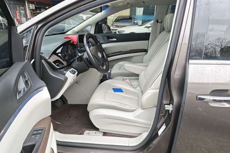 Used Buick GL8 2020 Land Business Class 652T Luxury Model
