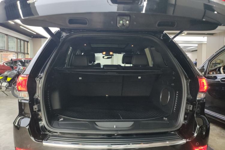 Used  Grand Cherokee (Import) 2020 3.0L Elite Navigation Edition
