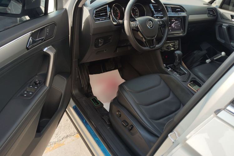 Used Volkswagen Tiguan L 2019 330TSI Automatic Two-Wheel Drive Panoramic Comfort Edition China V Standard
