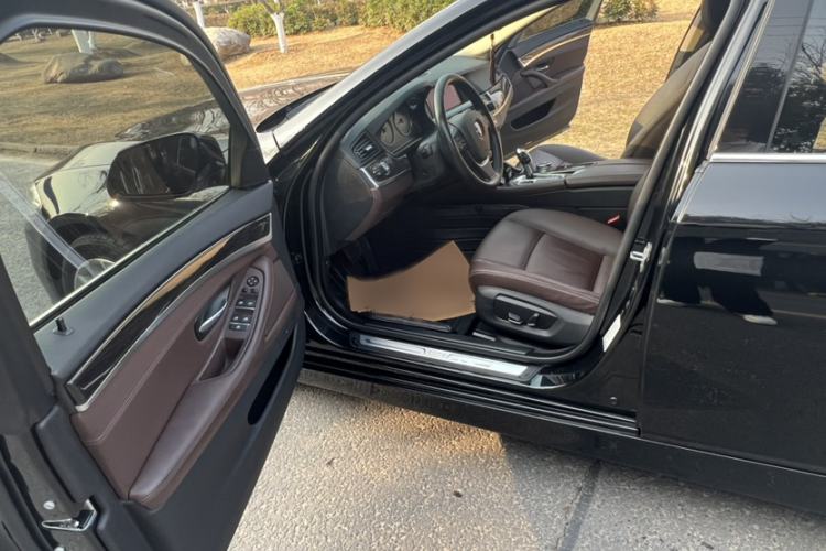 Used BMW 5 Series 2014 525Li Luxury Design Package
