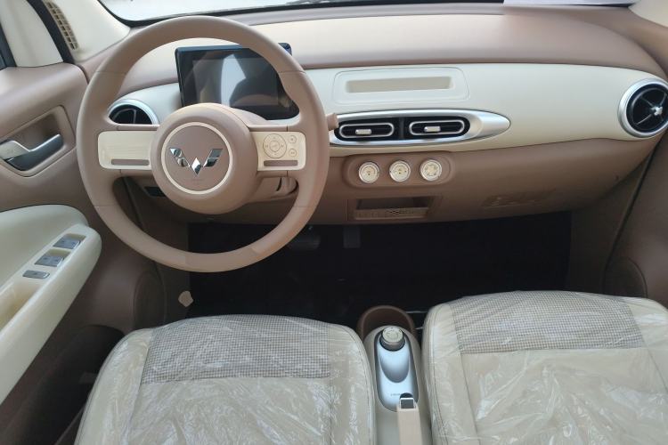 Used Wuling Hongguang MINIEV 2025 Four-Door Version Advanced Edition
