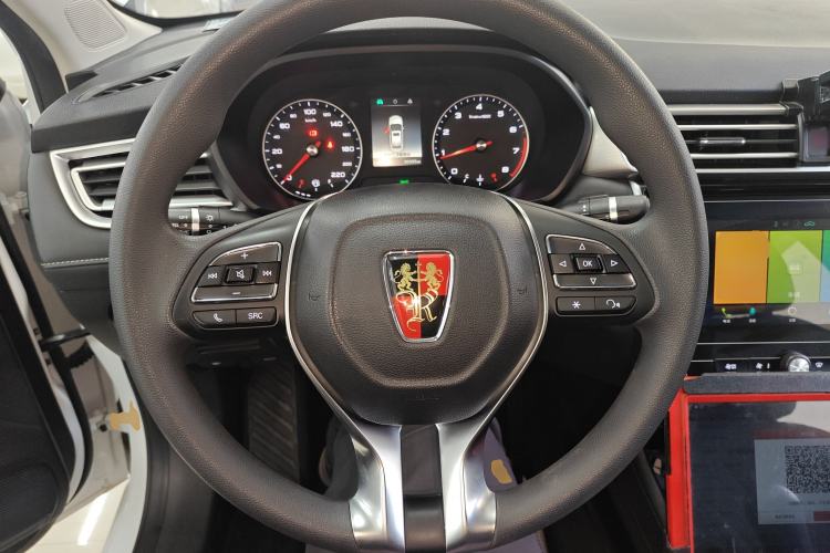 Used Roewe i5 2020 1.5L Manual 4G Connect Luxury Edition
