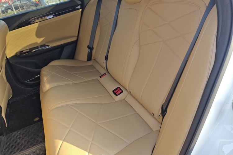 Used  L6 2023 60km PLUS