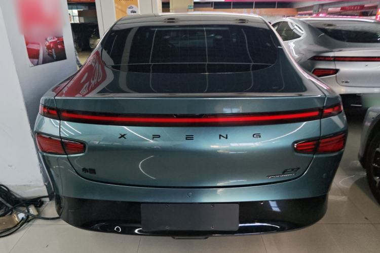 Used XPeng P7 2023 P7i 610 Pengyi Performance Edition
