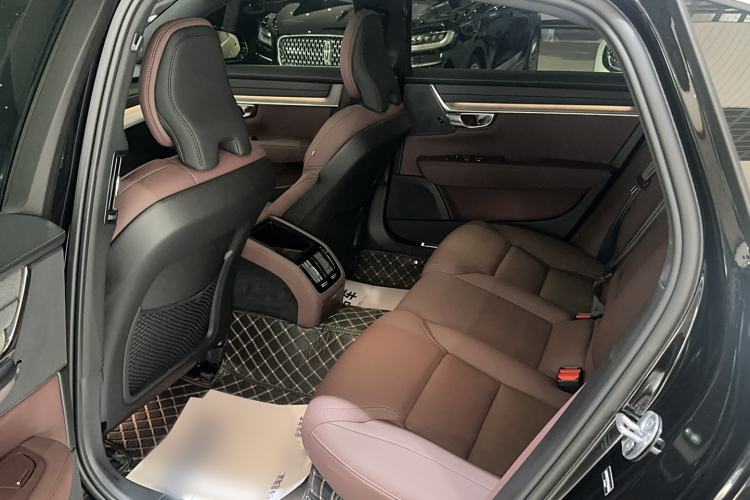 Used Volvo S90 2026 B5 Zhiyi Luxury Edition