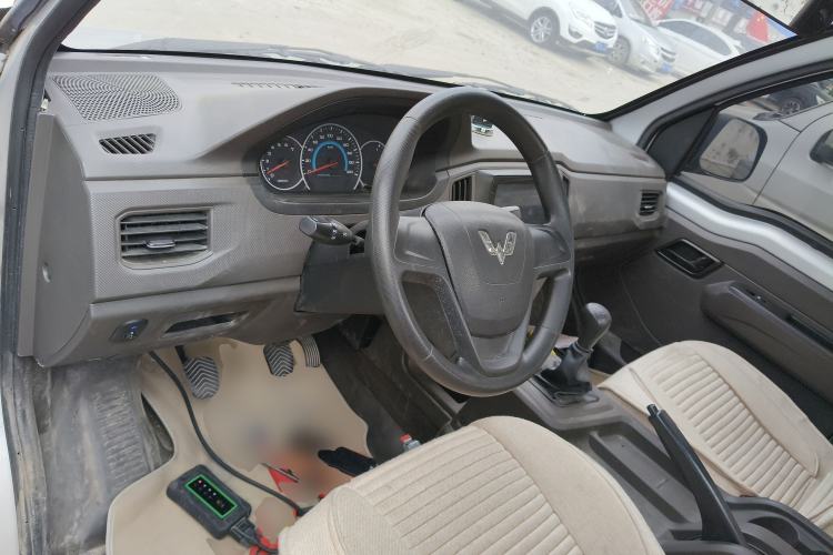 Used Wuling Rongguang New Truck 2023 1.5L Single-Row Extended Version Standard LAR
