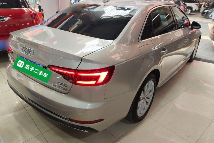 Used Audi A4L 2019 40 TFSI Ambition China VI
