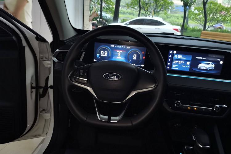 Used Ford Escort 2021 1.5L Automatic Diamond Edition
