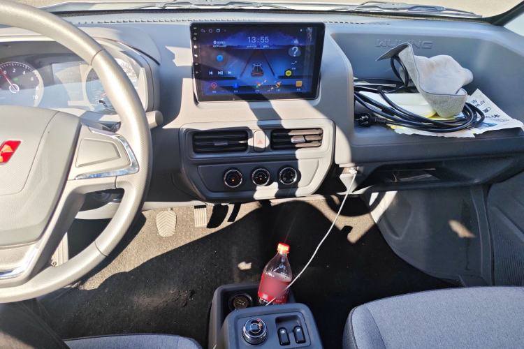 Used Wuling Yangguang 2025 Model 400km Bus Edition—Comfort Edition
