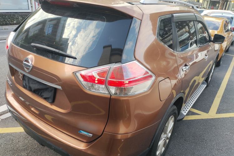 Used Nissan X-Trail 2014 2.0L CVT Fashion Edition 2WD
