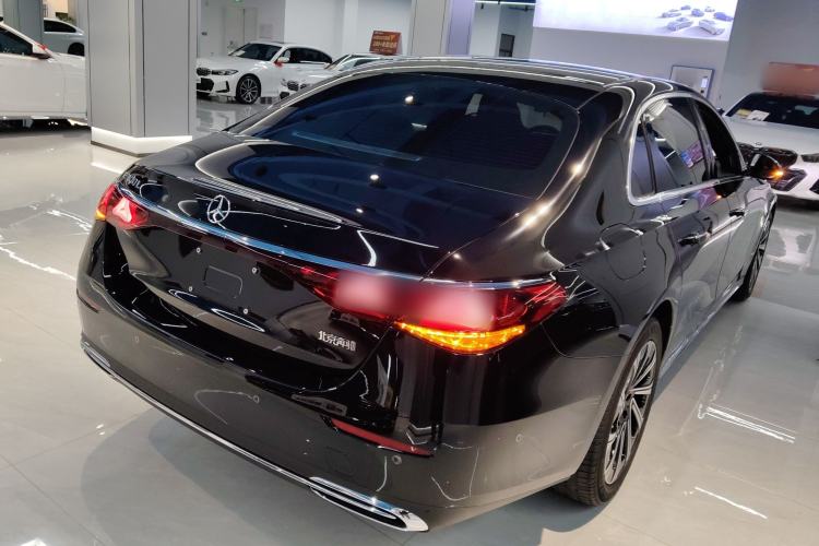 Used Mercedes-Benz E-Class 2025 E 300 L Luxury Model
