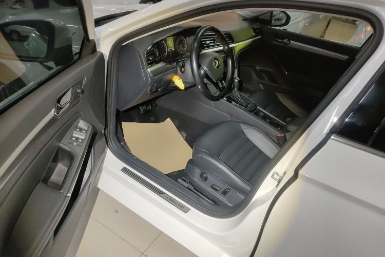 Used Volkswagen Lamando 2019 280TSI DSG Comfort Edition China VI standard
