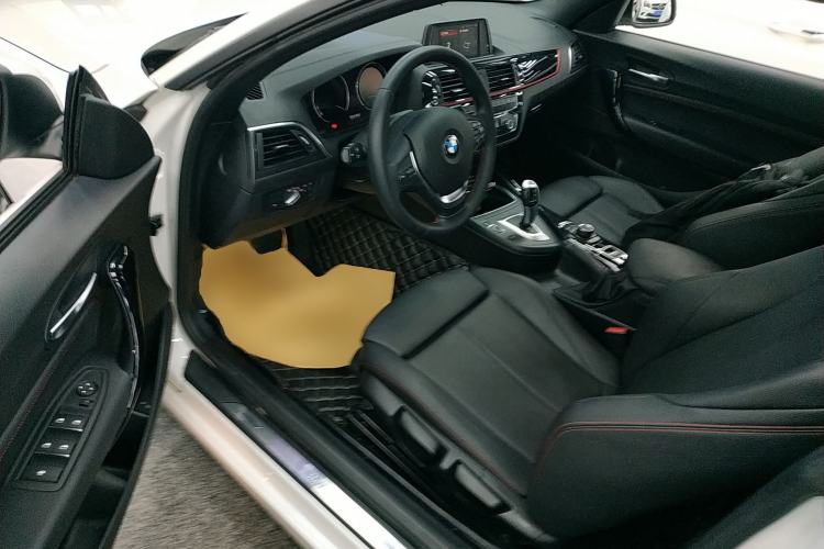 Used BMW 2 Series 2018 220i Convertible Coupe Sports Design Package
