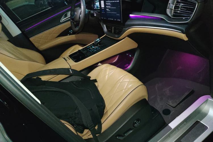 Used Denza D9 2024 DM-i 980 Four-Wheel Drive Prestige Model