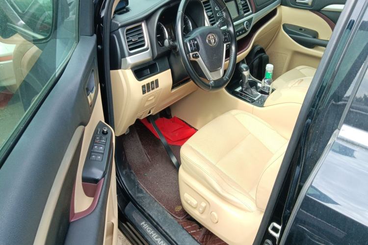 Used Toyota Highlander 2015 2.0T Two-Wheel Drive Luxury Edition 7 Seats