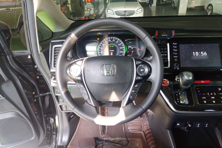 Used Honda Elysion 2019 2.0L Hybrid Supreme Edition
