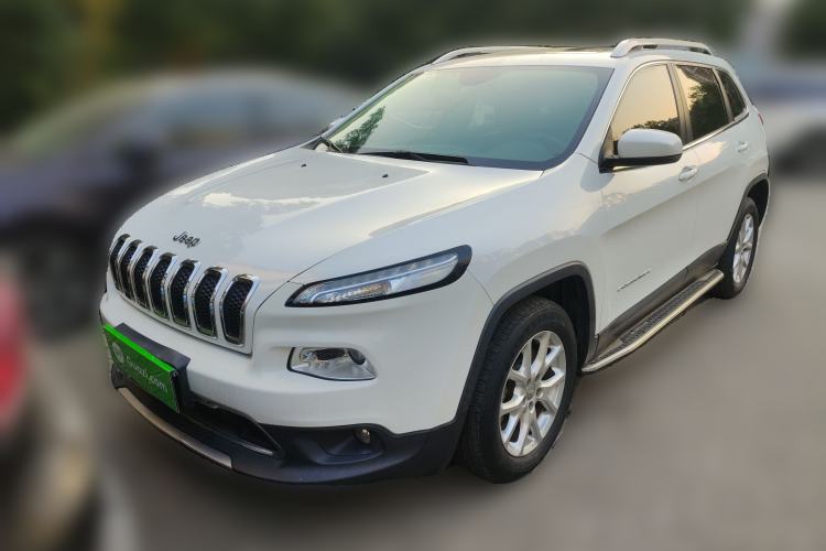 Used Jeep Cherokee 2017 2.0L Superior Edition