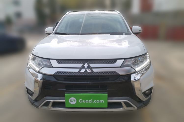 Used Mitsubishi Outlander 2019 2.0L Two-Wheel Drive Comfort Edition 5 Seats China V Standard