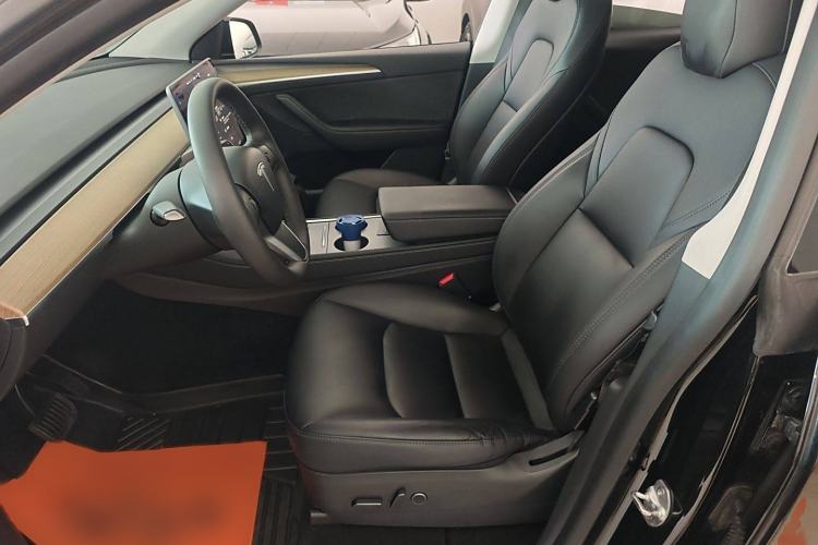 Used Tesla Model Y 2021 Standard Range Rear-Wheel Drive Version
