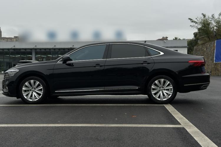 Used Volkswagen Passat 2020 330TSI Elite Edition China VI
