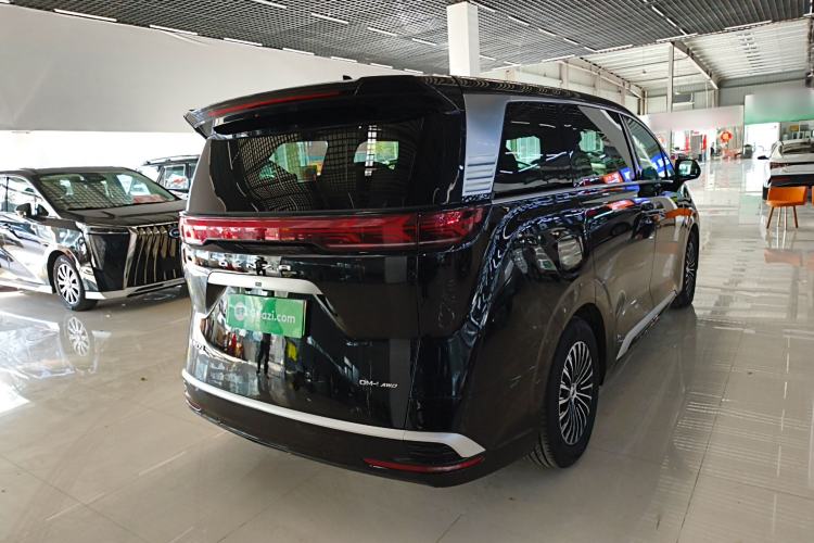 Used Denza D9 2024 DM-i 980 Four-Wheel Drive Flagship Model
