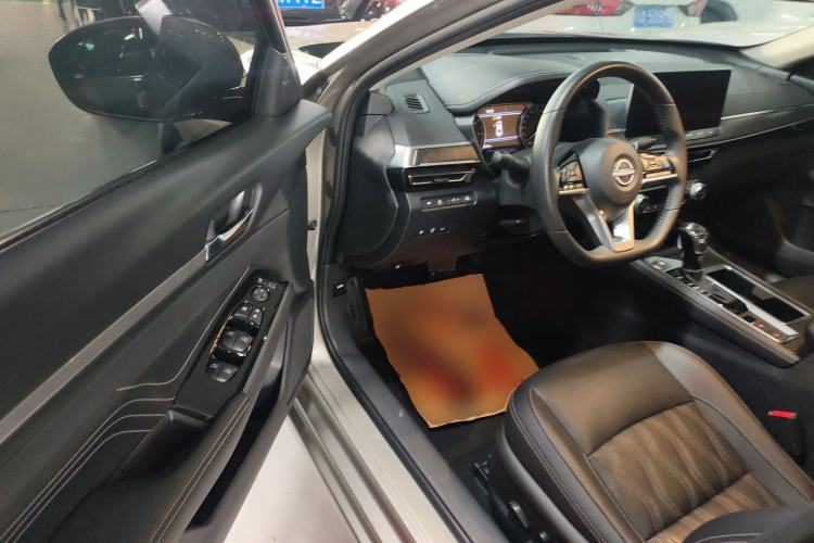 Used Nissan Teana 2022 2.0L XL-Upr Enjoyment Edition
