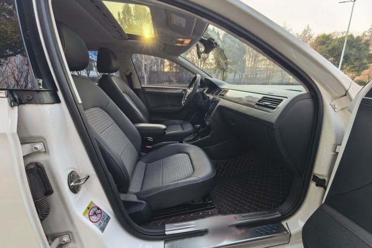 Used Volkswagen Santana 2016 1.6L Automatic Comfort Edition
