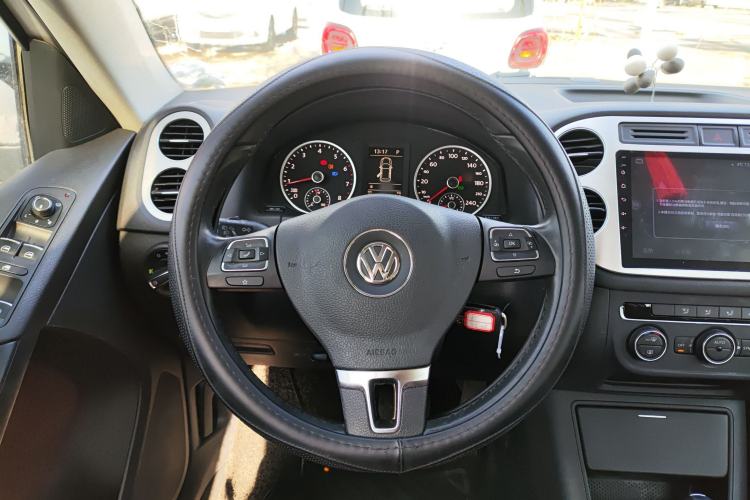 Used Volkswagen Tiguan 2015 1.8TSI Automatic Two-Wheel Drive Comfort Edition
