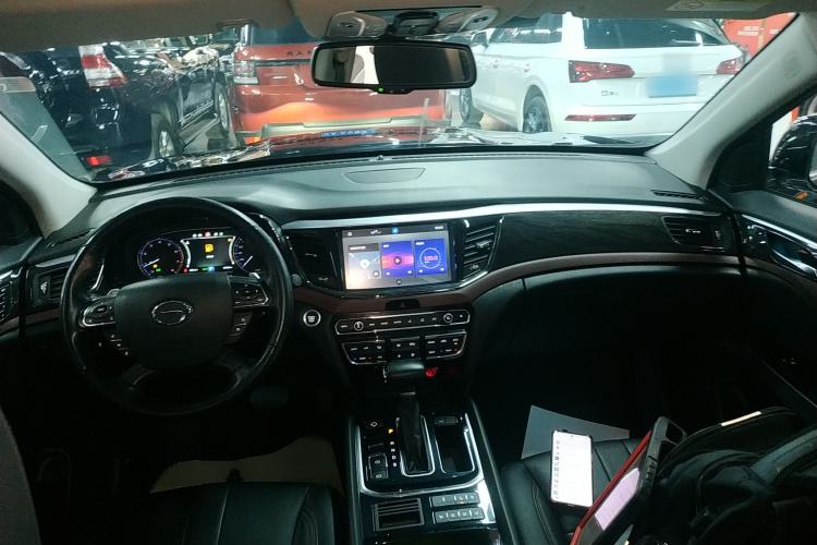 Used GAC Trumpchi GS8 2017 320T Two-Wheel Drive Luxury Smart Connectivity Version (7 Seats)