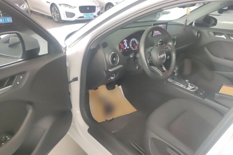 Used Audi A3 2020 Restyled Sportback 35 TFSI Entry-Level China VI Emission Standard
