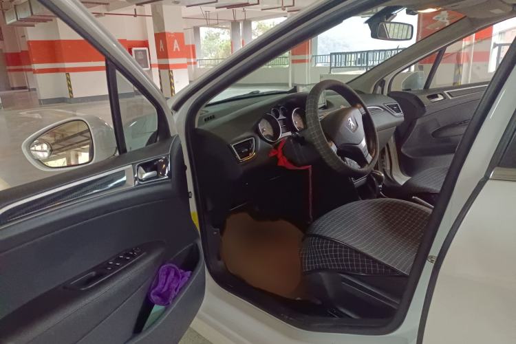 Used Peugeot 308 2014 Enjoy Edition Classic 1.6L Automatic Premium Model
